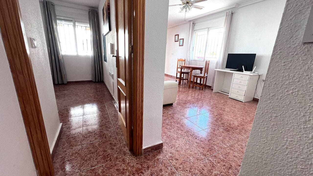 2 soveværelse Lejlighed til salg i Vistabella med swimmingpool garage - € 125.000 (Ref: 9615623)