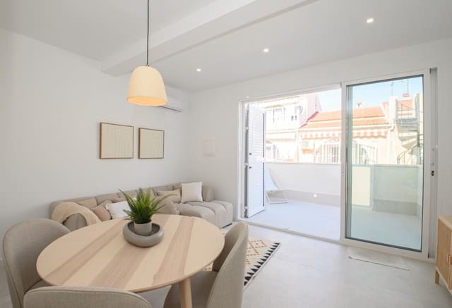 2 bedroom Bungalow for sale in Torrevieja - € 149,000 (Ref: 9618129)