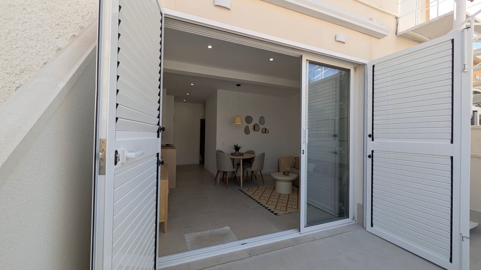 2 soveværelse Bungalow til salg i Torrevieja - € 149.000 (Ref: 9618129)