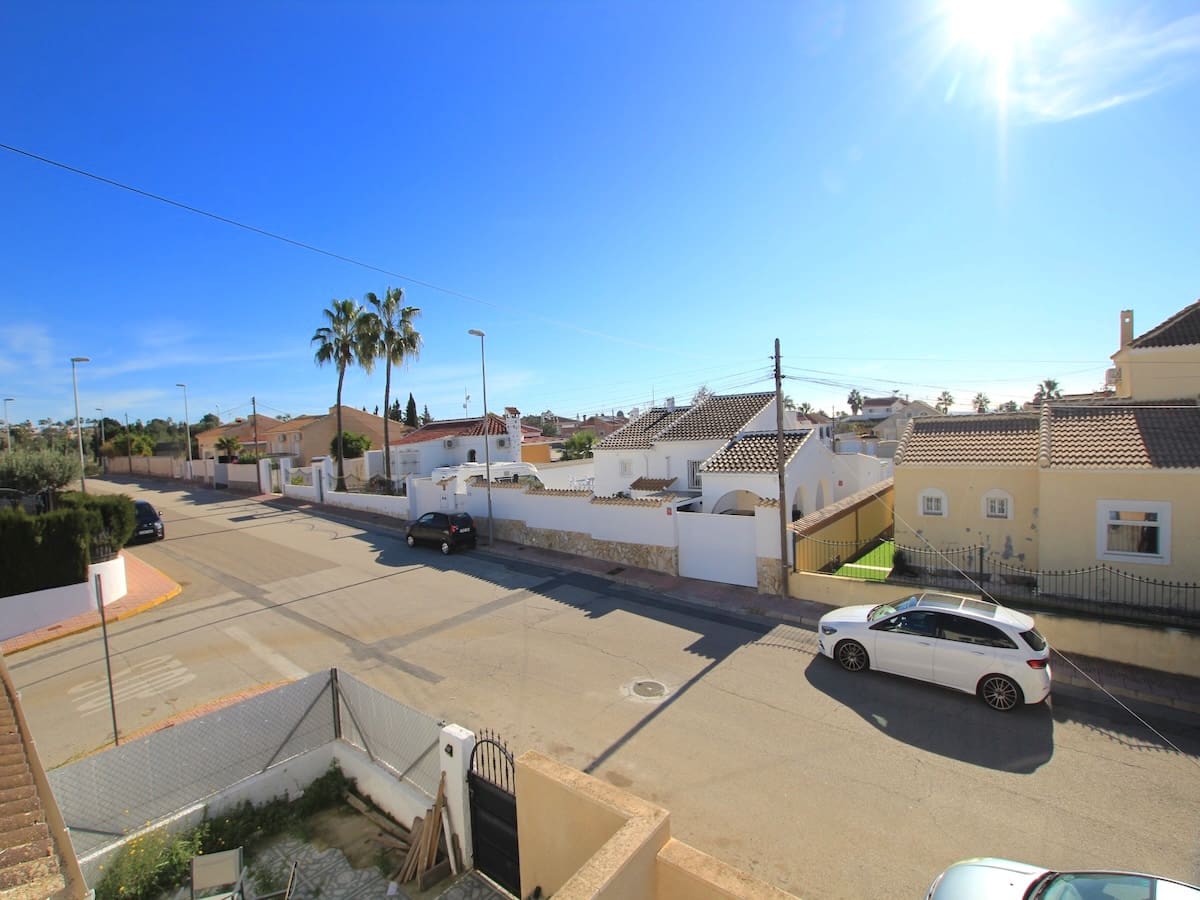 2 bedroom Townhouse for sale in Rojales - € 165,000 (Ref: 9618722)