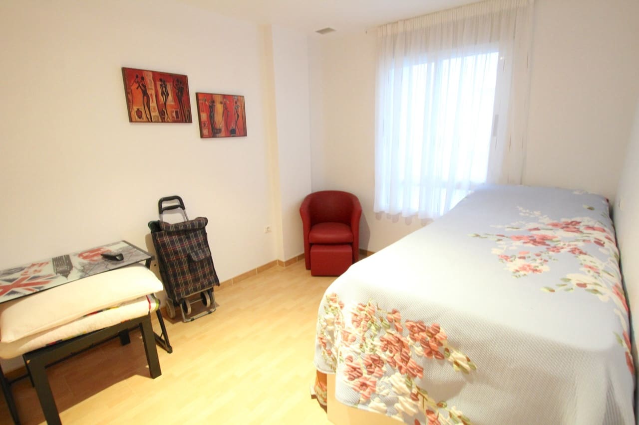 2 soveværelse Lejlighed til salg i Los Palacios - € 94.500 (Ref: 9618724)