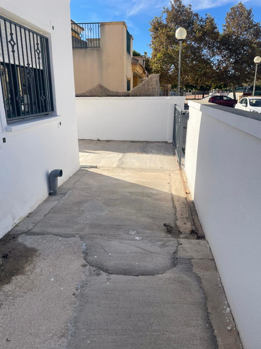 Chalet de 3 habitaciones en Almoradí en venta con piscina - 185.000 € (Ref: 9620619)