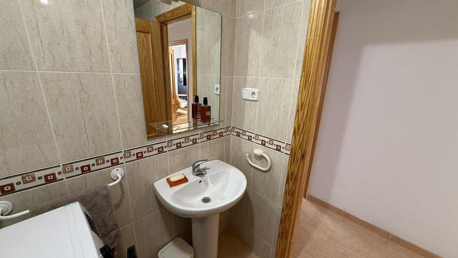 2 bedroom Apartment for sale in Almoradi with pool - € 95,000 (Ref: 9620620)