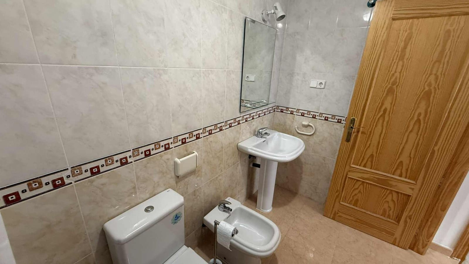 2 bedroom Apartment for sale in Almoradi with pool - € 95,000 (Ref: 9620620)