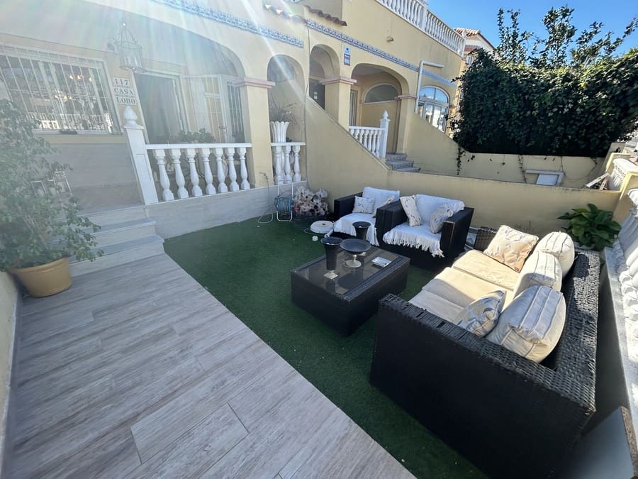 3 soverom Hus til salgs i Villamartin med svømmebasseng - € 199 995 (Ref: 9622055)