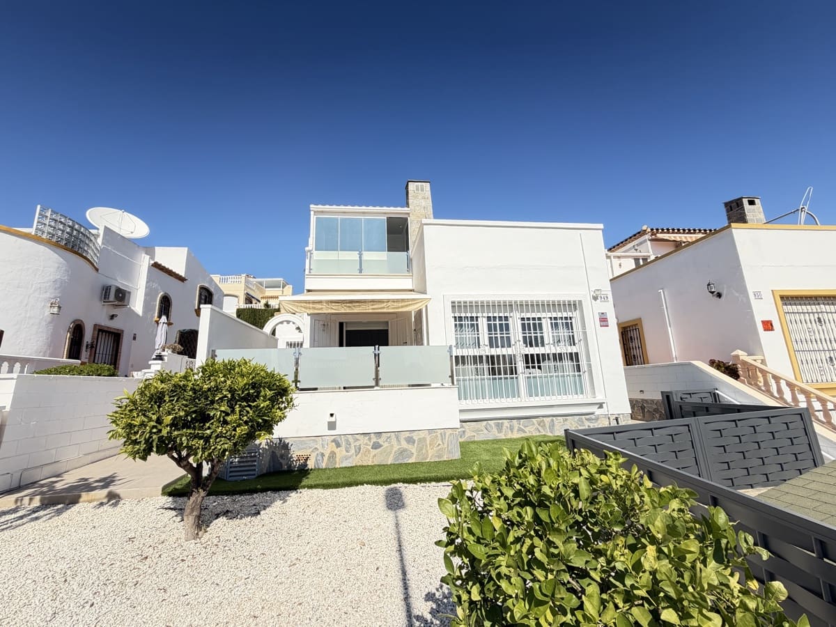 3 sovrum Villa till salu i Los Dolses med pool - 389 000 € (Ref: 9628015)