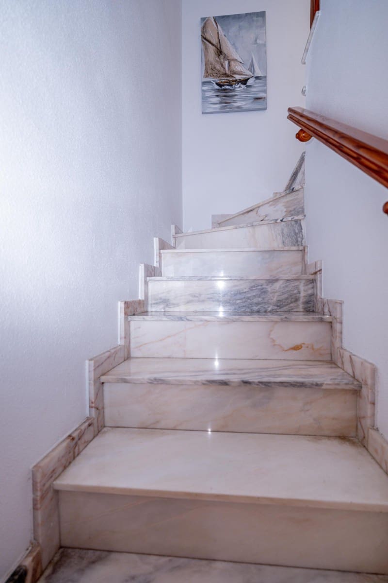 2 soveværelse Byhus til salg i La Zenia med swimmingpool - € 239.000 (Ref: 9628321)