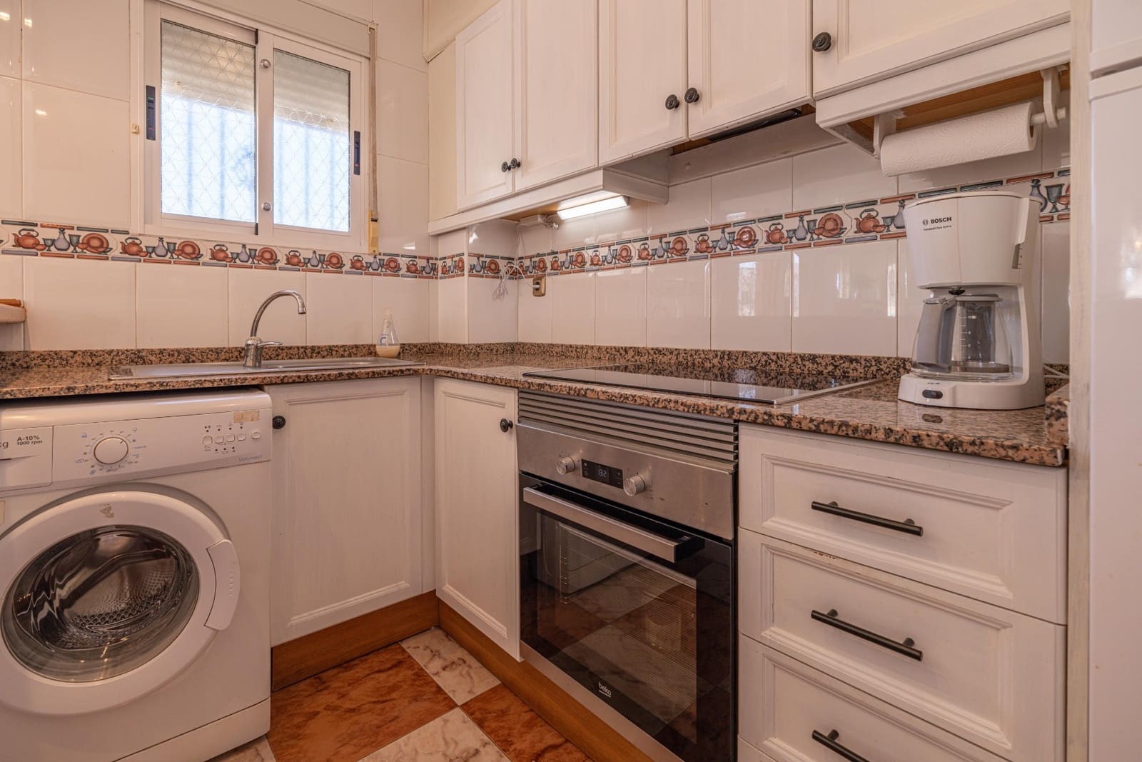 2 soveværelse Byhus til salg i La Zenia med swimmingpool - € 239.000 (Ref: 9628321)