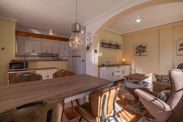 2 soveværelse Byhus til salg i La Zenia, Orihuela med swimmingpool - € 239.000 (Ref: 9628321)