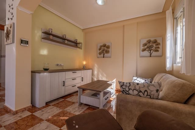 2 soveværelse Byhus til salg i La Zenia, Orihuela med swimmingpool - € 239.000 (Ref: 9628321)