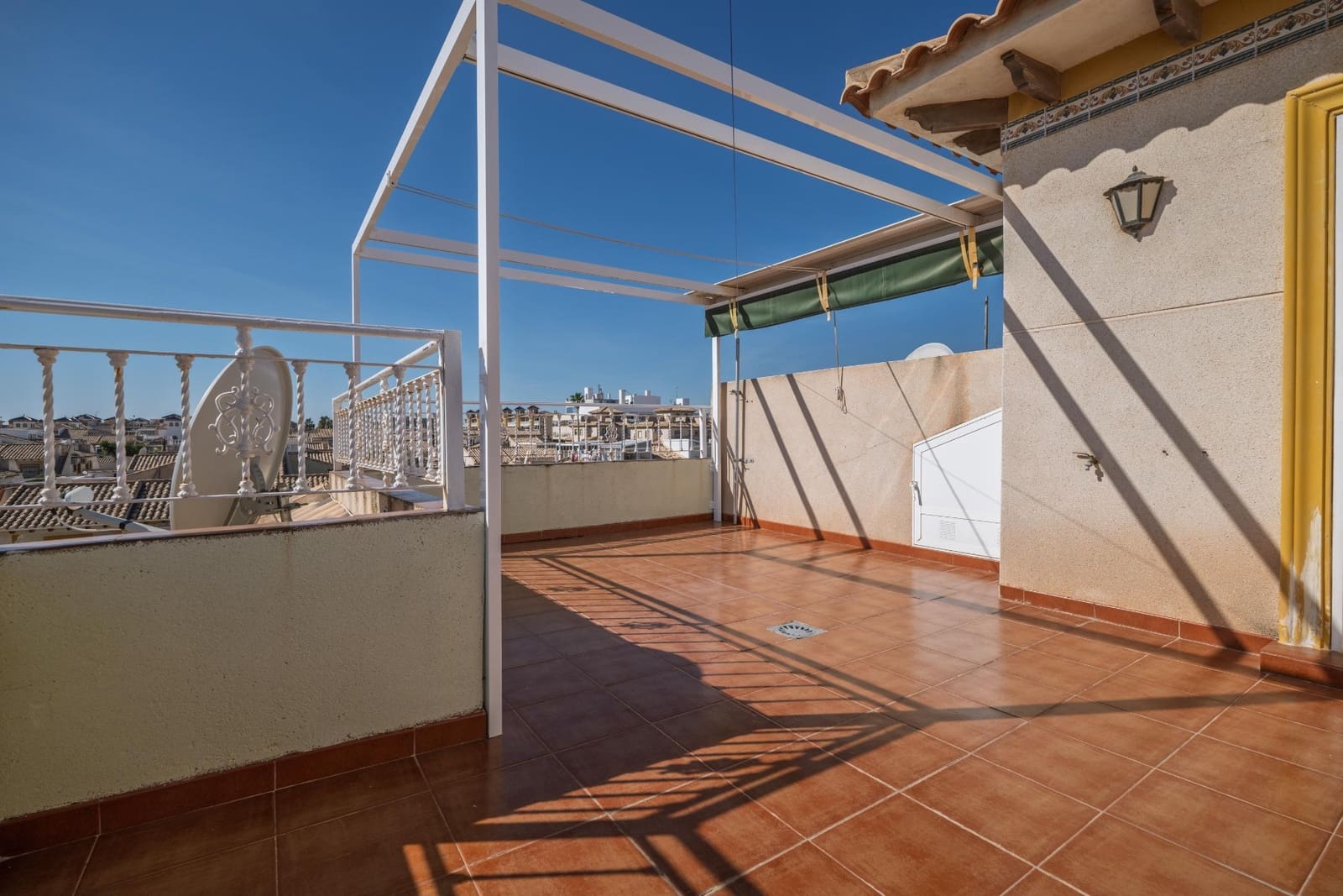 2 soveværelse Byhus til salg i La Zenia med swimmingpool - € 239.000 (Ref: 9628321)