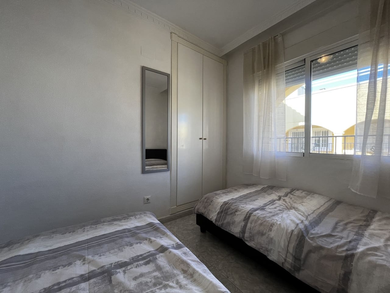 2 soveværelse Lejlighed til salg i Algorfa med swimmingpool garage - € 142.000 (Ref: 9638061)