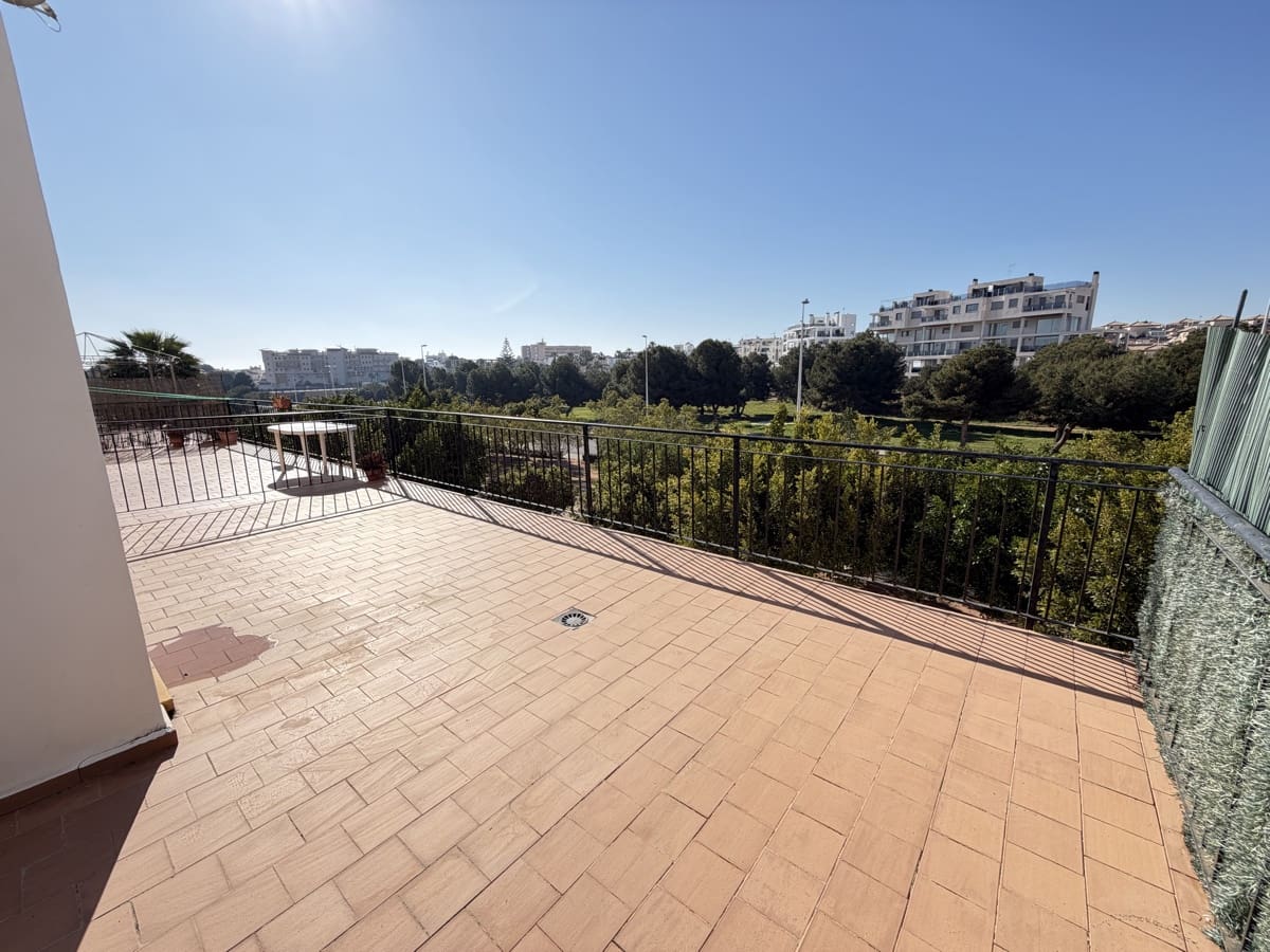 2 sovrum Lägenhet till salu i La Zenia med pool - 190 000 € (Ref: 9638062)