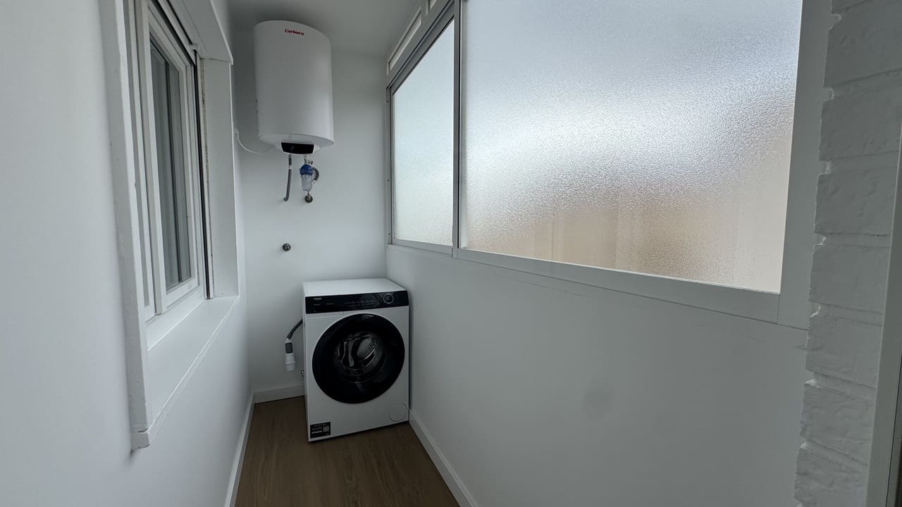 2 Zimmer Apartment zu verkaufen in Orihuela Costa mit Pool Garage - 269.000 € (Ref: 9639773)