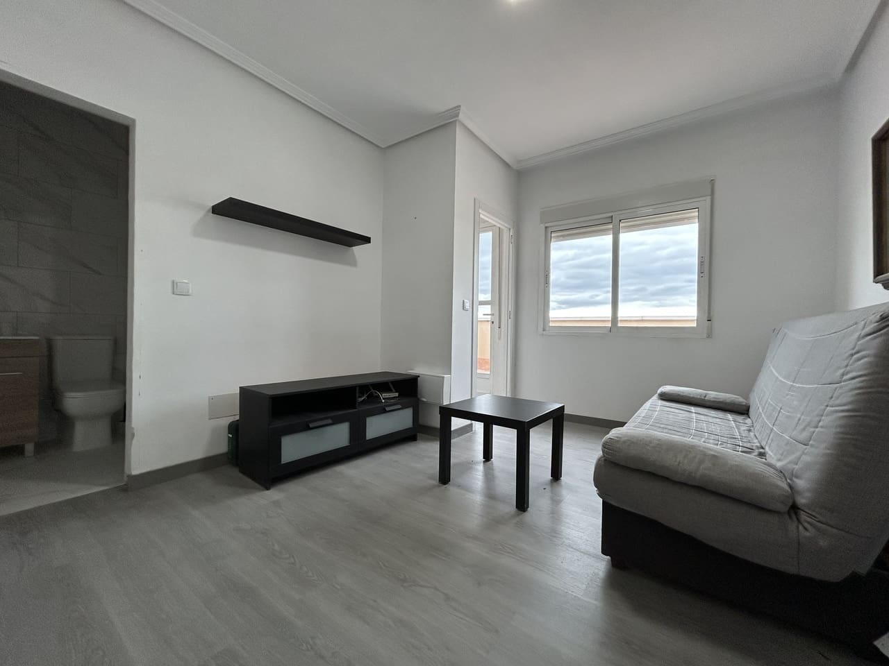 2 makuuhuone Huoneisto myytävänä paikassa San Miguel de Salinas mukana uima-altaan 
autotalli - 155 000 € (Ref: 9639775)