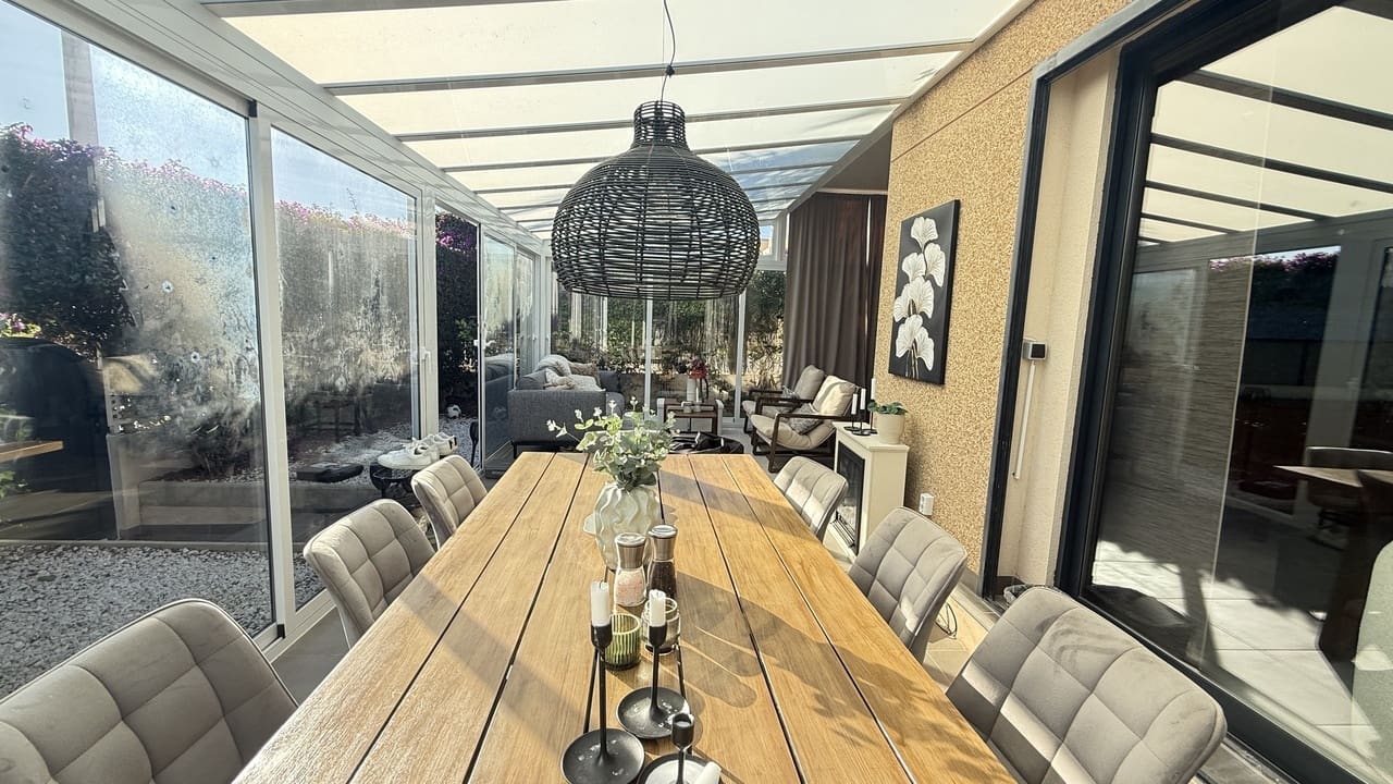 3 soveværelse Villa til salg i La Zenia med swimmingpool - € 499.999 (Ref: 9639776)