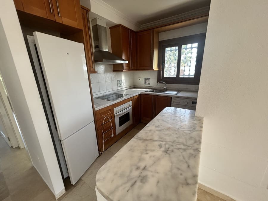 2 makuuhuone Huoneisto myytävänä paikassa Villamartin mukana uima-altaan - 179 995 € (Ref: 9645629)