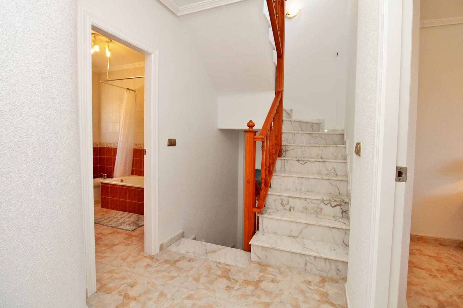 4 camera da letto Villa in vendita in Playa Flamenca con piscina - 379.000 € (Rif: 9646787)