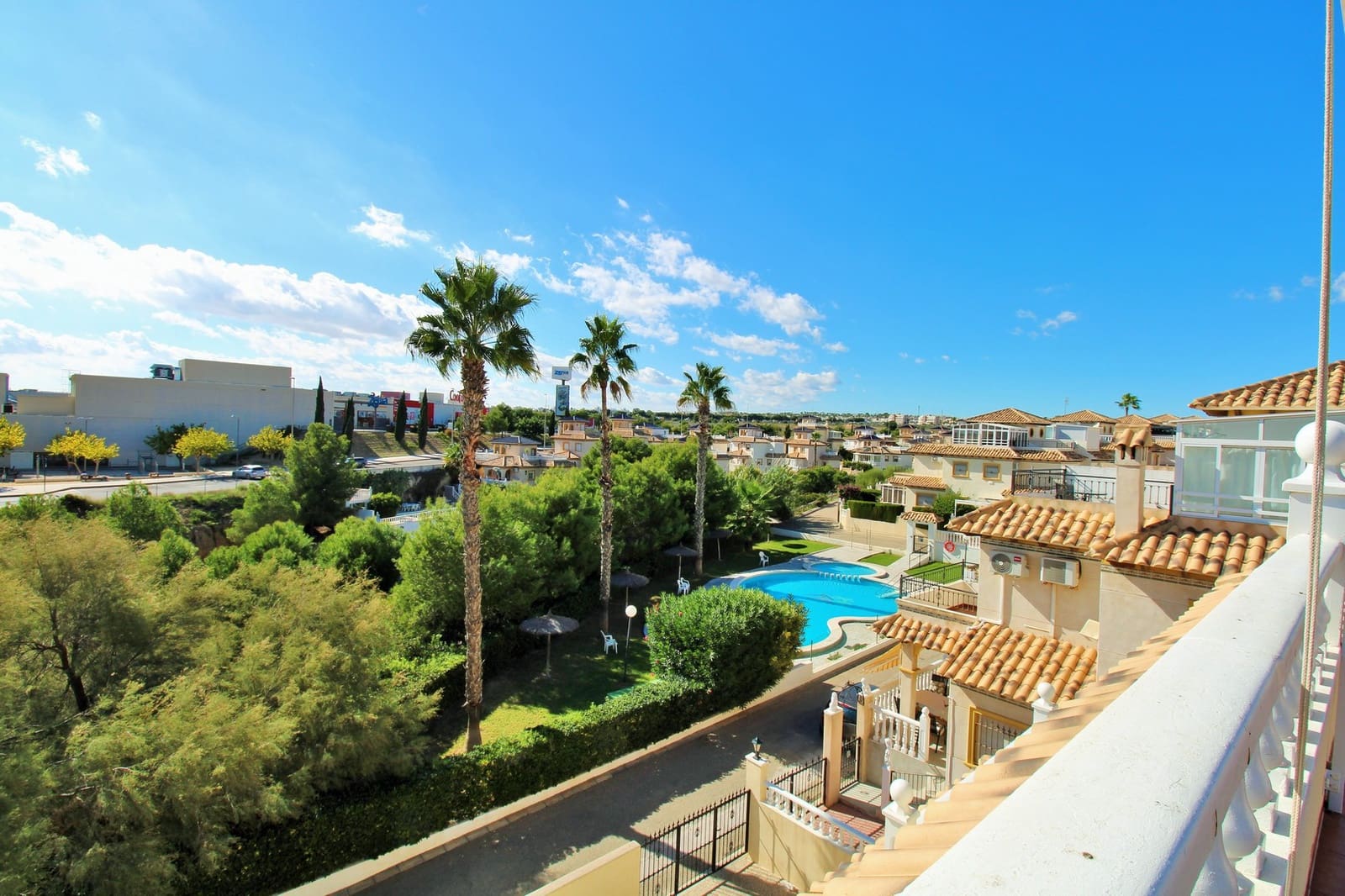 4 camera da letto Villa in vendita in Playa Flamenca con piscina - 379.000 € (Rif: 9646787)
