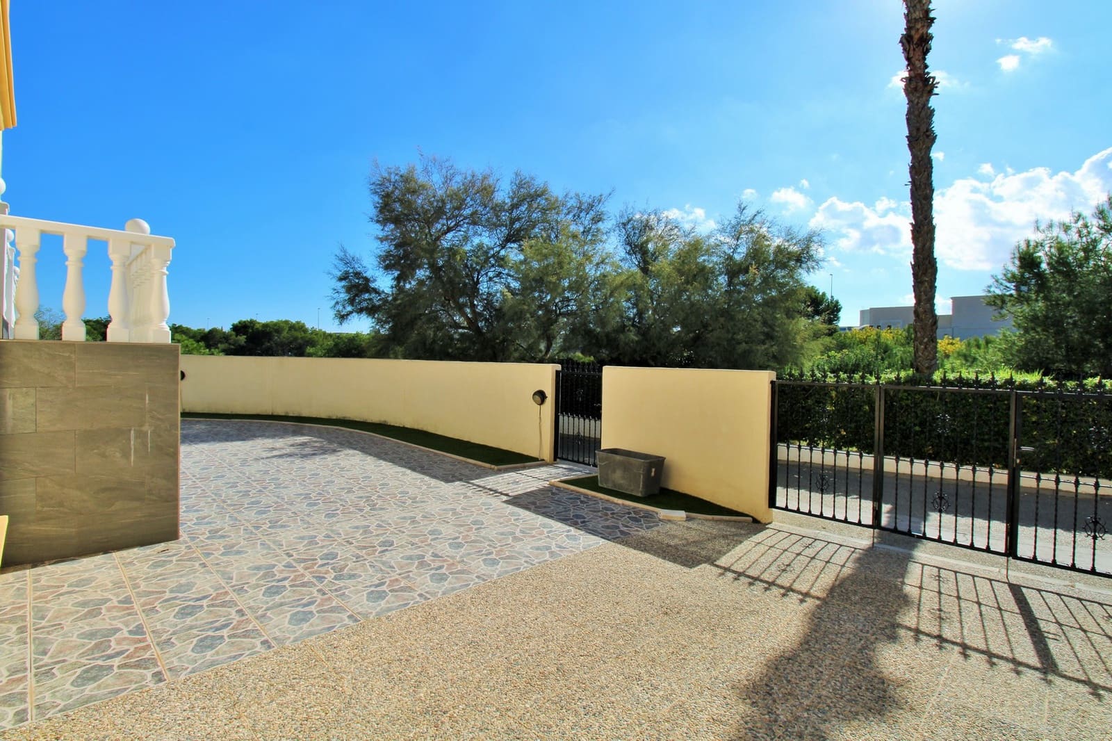 4 camera da letto Villa in vendita in Playa Flamenca con piscina - 379.000 € (Rif: 9646787)