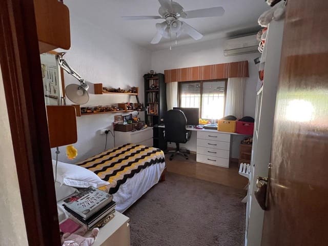 3 makuuhuone Huvila myytävänä paikassa Cabo Roig, Orihuela mukana uima-altaan 
autotalli - 790 000 € (Ref: 9653049)