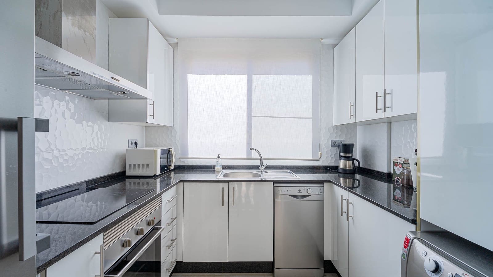 Apartamento de 3 habitaciones en Orihuela Costa en venta con piscina garaje - 249.900 € (Ref: 9657055)