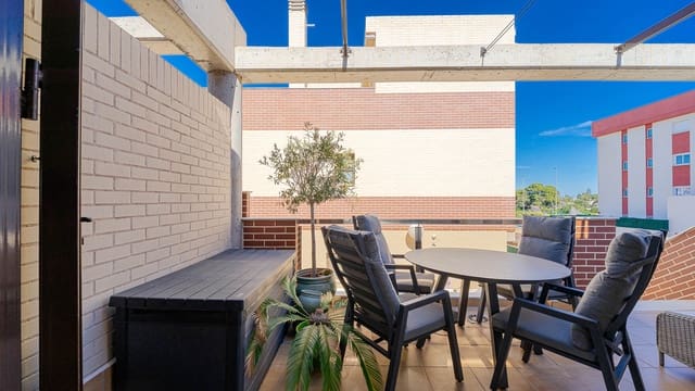 Apartamento de 3 habitaciones en Lomas de Cabo Roig - Los Dolses, Orihuela en venta con piscina garaje - 249.900 € (Ref: 9657055)