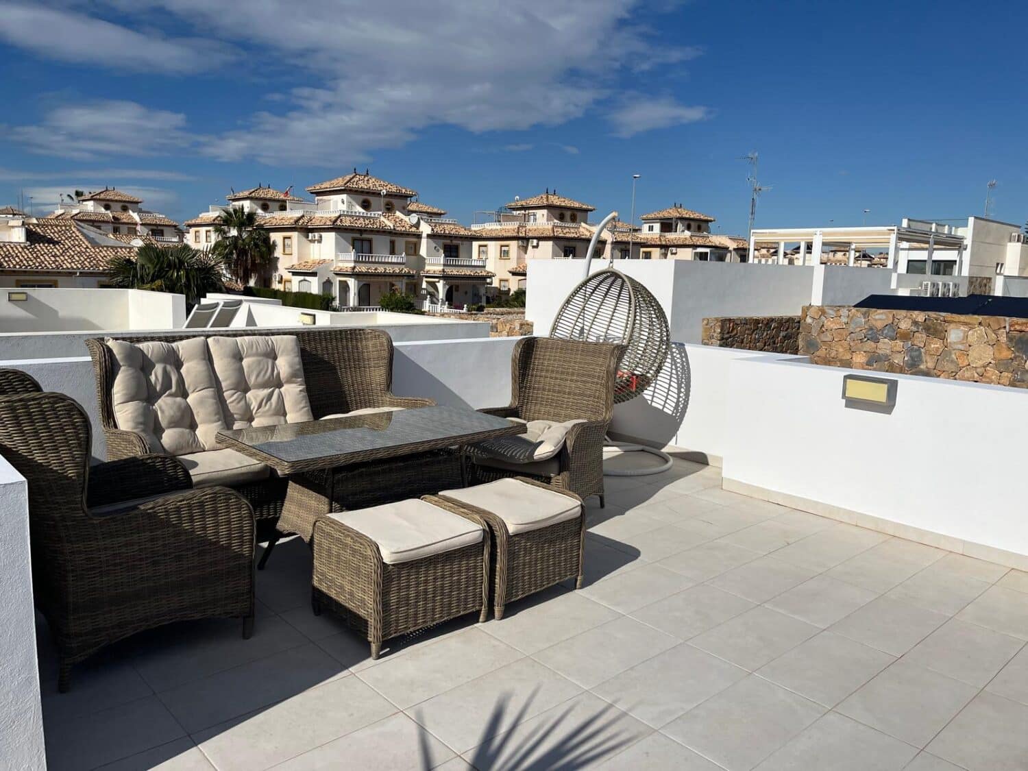 Chalet de 3 habitaciones en Orihuela Costa en venta con piscina - 360.000 € (Ref: 9660614)