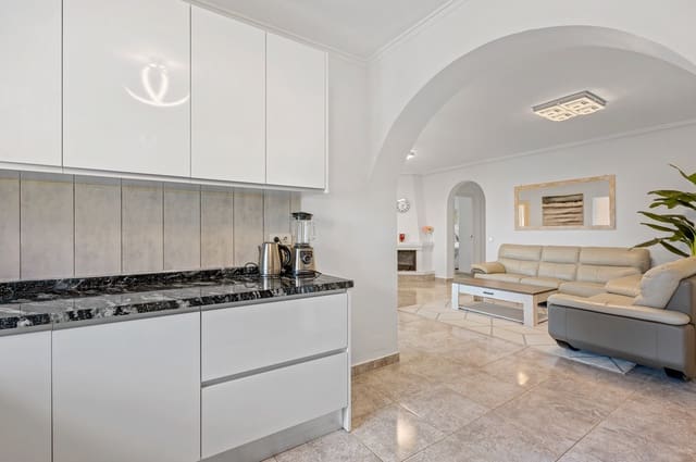 5 bedroom Villa for sale in Ciudad Quesada, Rojales with pool - € 639,000 (Ref: 9671286)