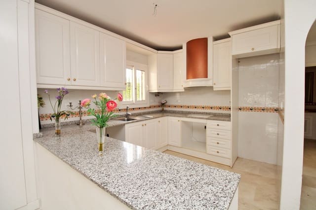 2 chambre Appartement à vendre à Playa Flamenca, Orihuela avec piscine - 169 000 € (Ref: 9687660)