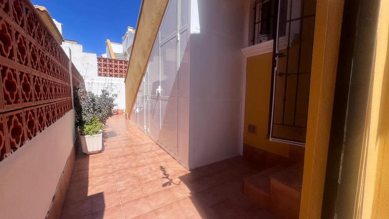 Bungalow de 3 habitaciones en Vistabella en venta con piscina - 239.900 € (Ref: 9698766)