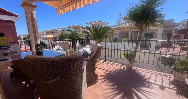 Bungalow de 3 habitaciones en Vistabella, Orihuela en venta con piscina - 239.900 € (Ref: 9698766)