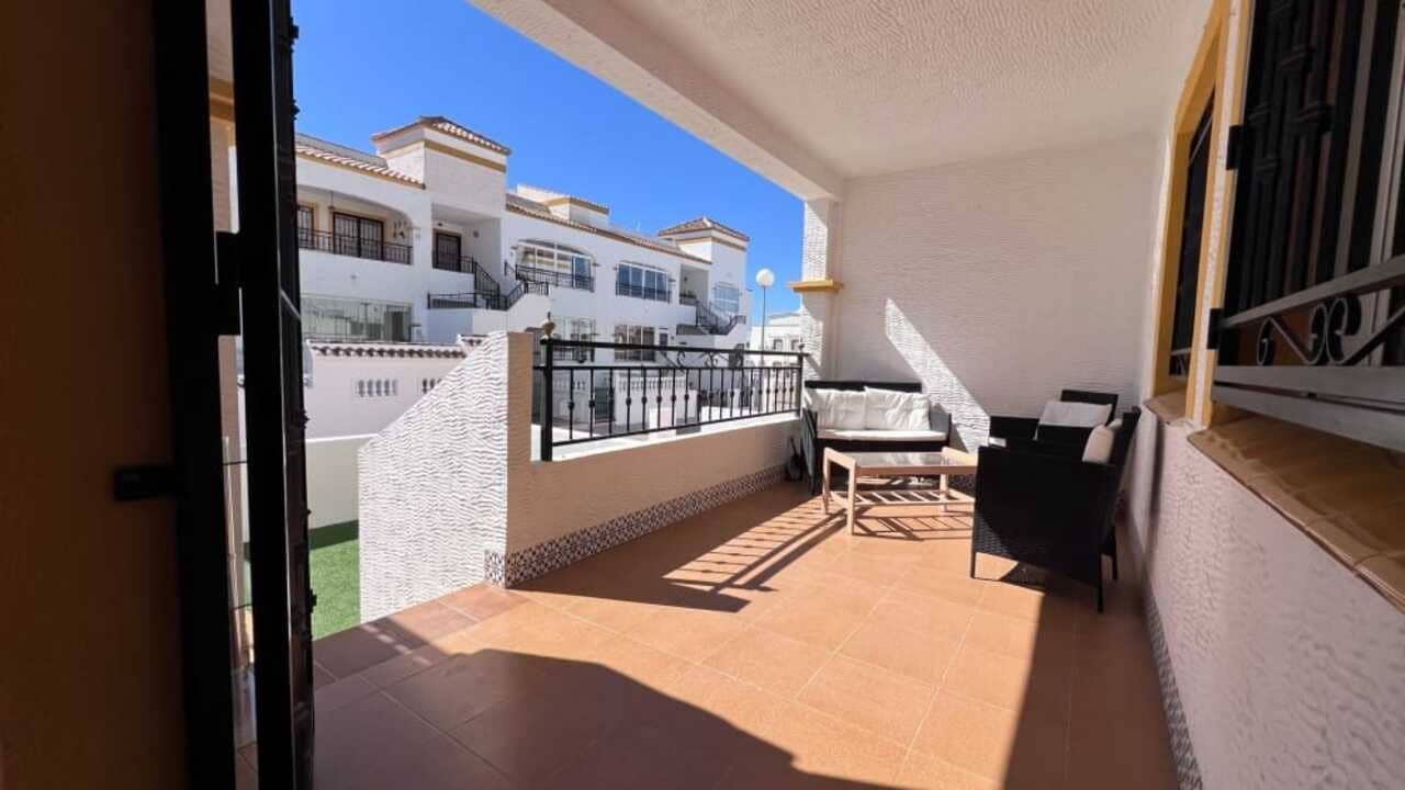 2 bedroom Apartment for sale in Vistabella with pool - € 129,000 (Ref: 9699287)