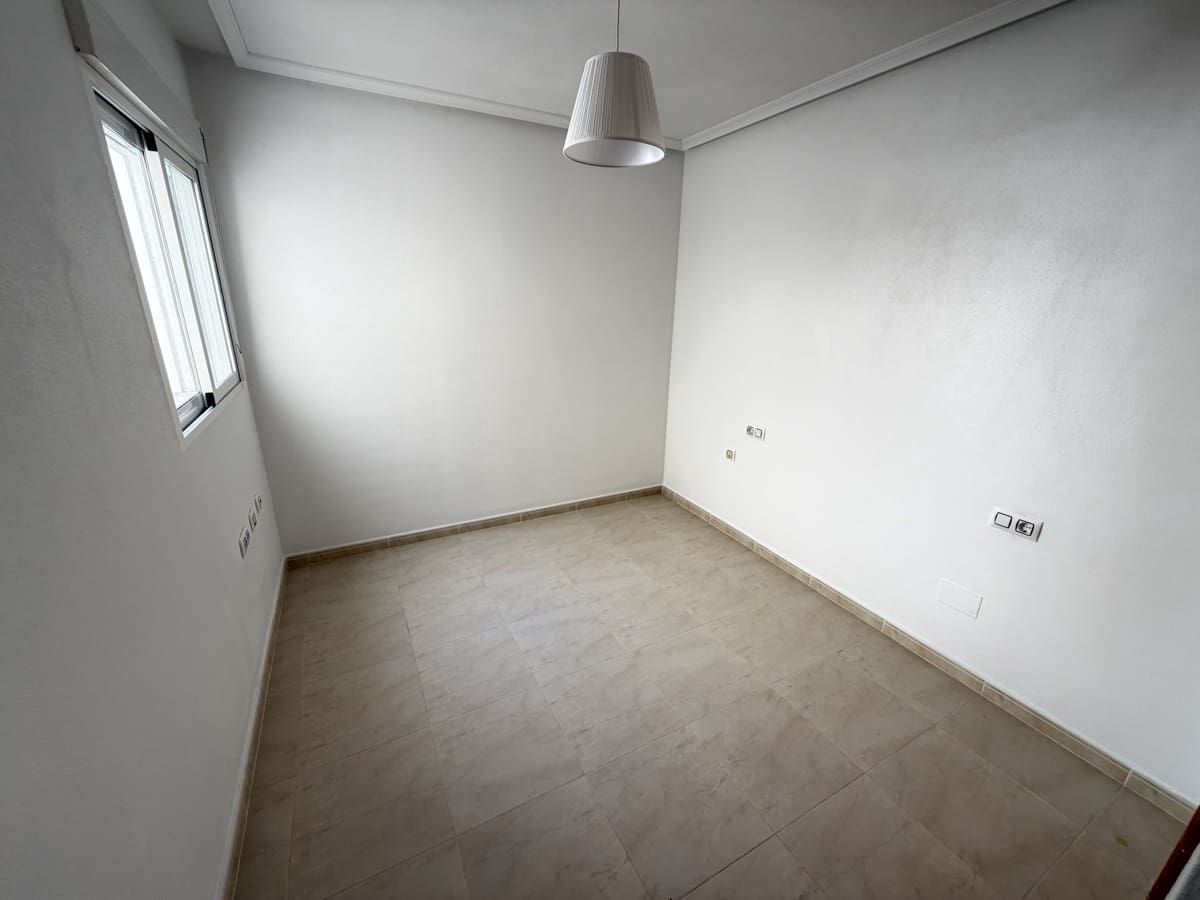 2 soveværelse Lejlighed til salg i Los Montesinos - € 119.995 (Ref: 9699844)