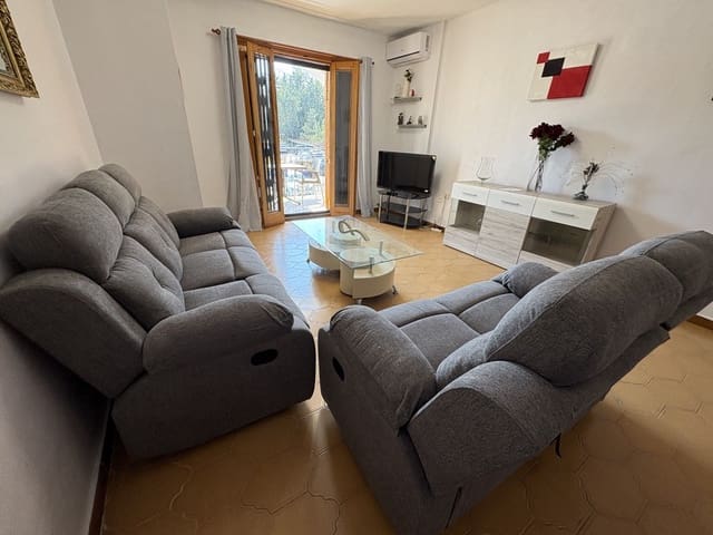 Apartamento de 2 habitaciones en Villamartin, Orihuela en venta con piscina - 164.900 € (Ref: 9713545)