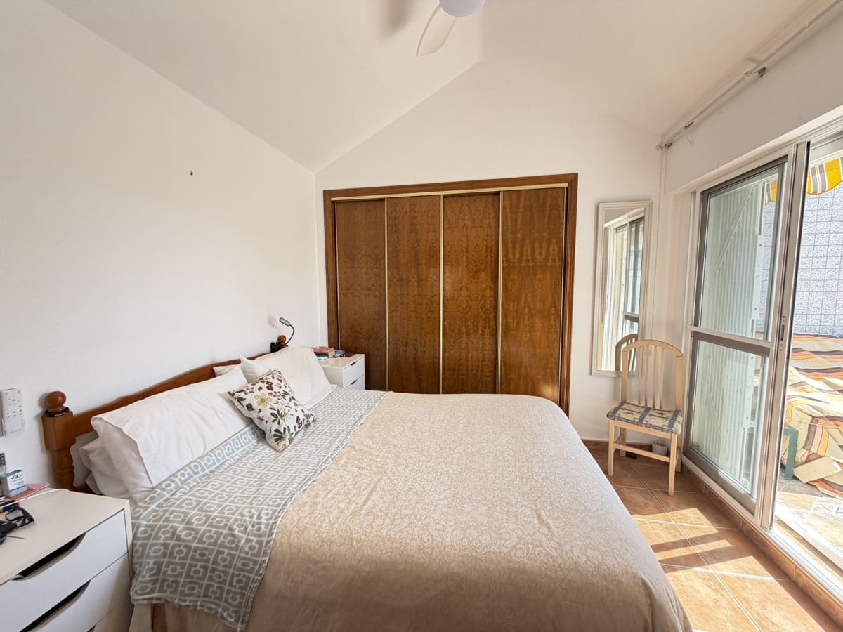 4 slaapkamer Bungalow te koop in La Zenia met zwembad - € 289.000 (Ref: 9720743)