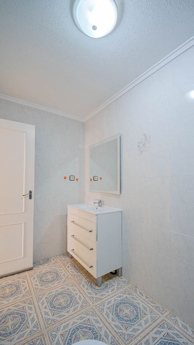 2 bedroom Apartment for sale in Orihuela Costa with pool - € 165,000 (Ref: 9723883)