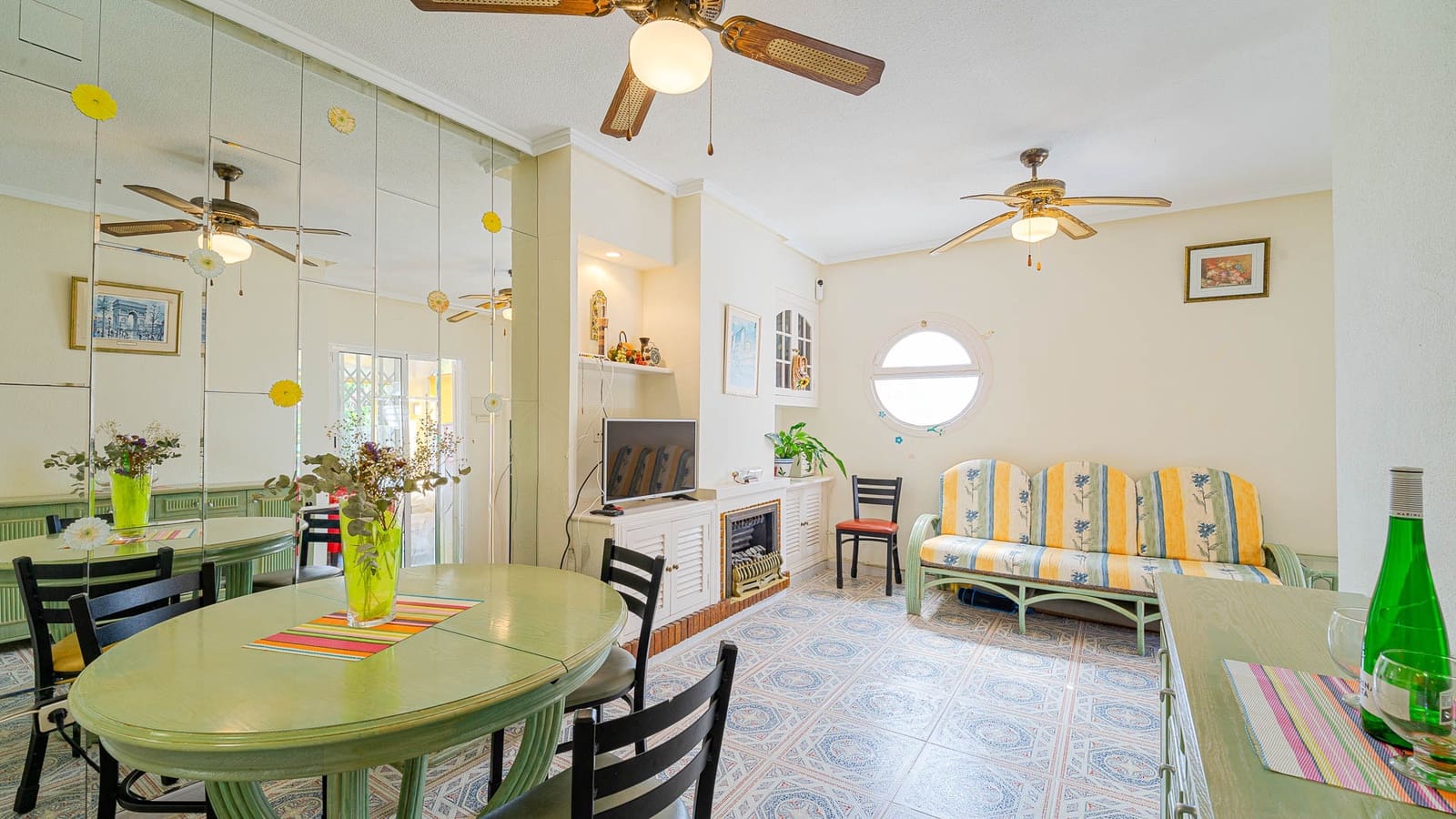 2 bedroom Apartment for sale in Orihuela Costa with pool - € 165,000 (Ref: 9723883)