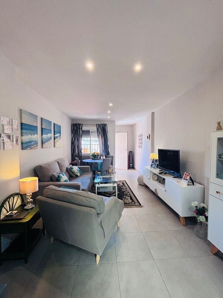 2 bedroom Apartment for sale in Los Altos with pool garage - € 179,950 (Ref: 9743200)