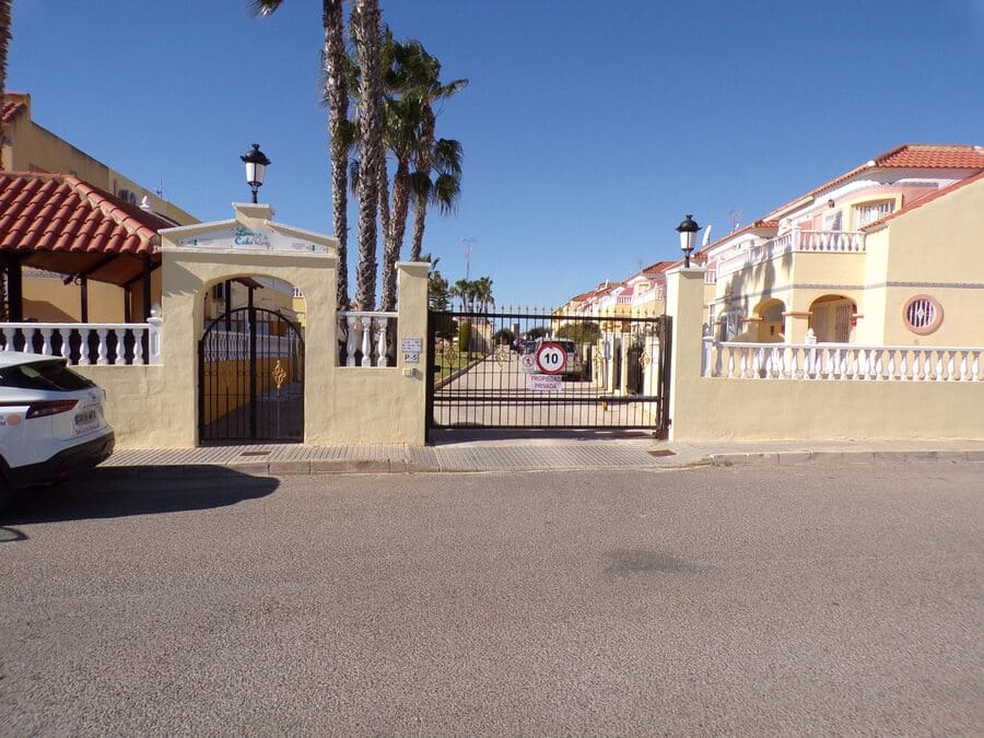 2 bedroom Apartment for sale in Cabo Roig with pool - € 179,995 (Ref: 9743201)