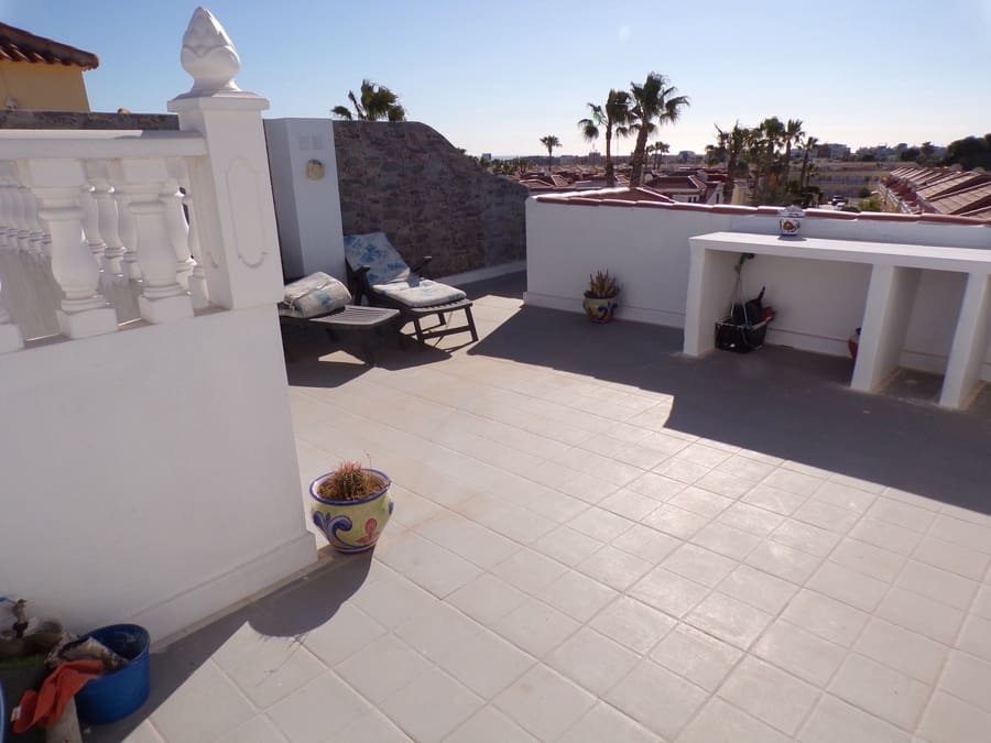 2 bedroom Apartment for sale in Cabo Roig with pool - € 179,995 (Ref: 9743201)