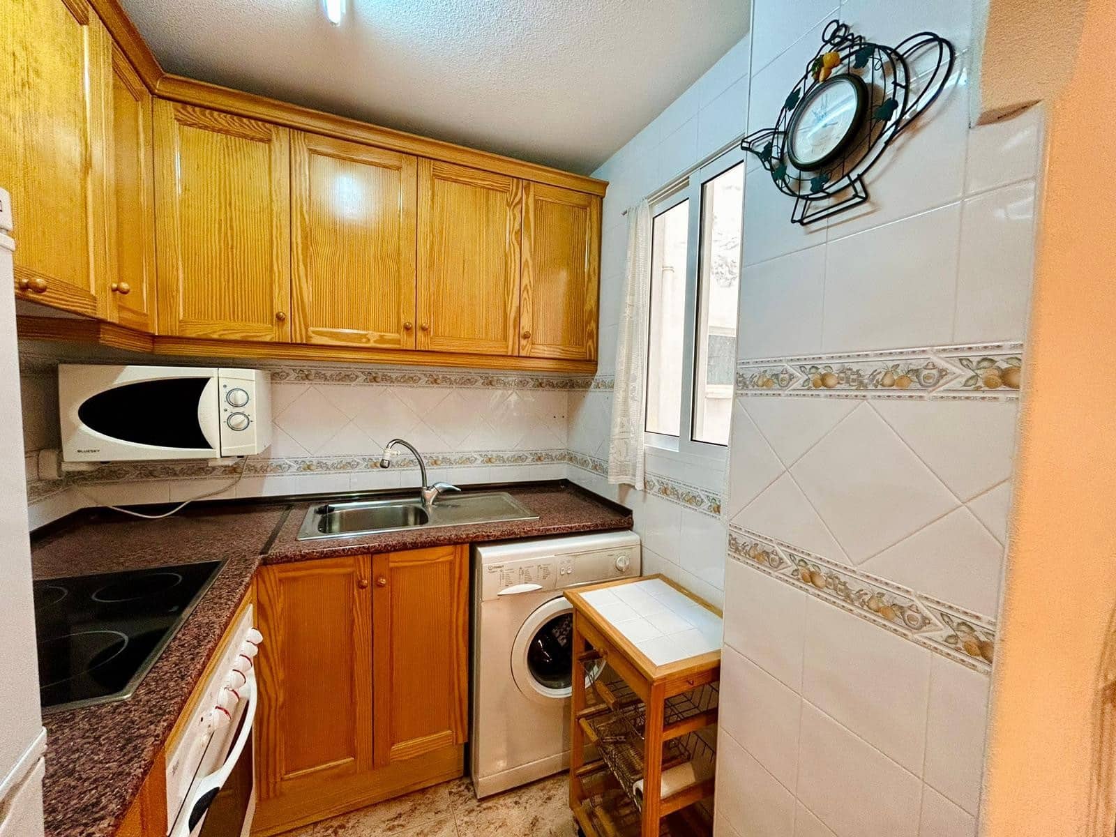 2 sovrum Lägenhet till salu i Torrevieja - 142 000 € (Ref: 9747237)