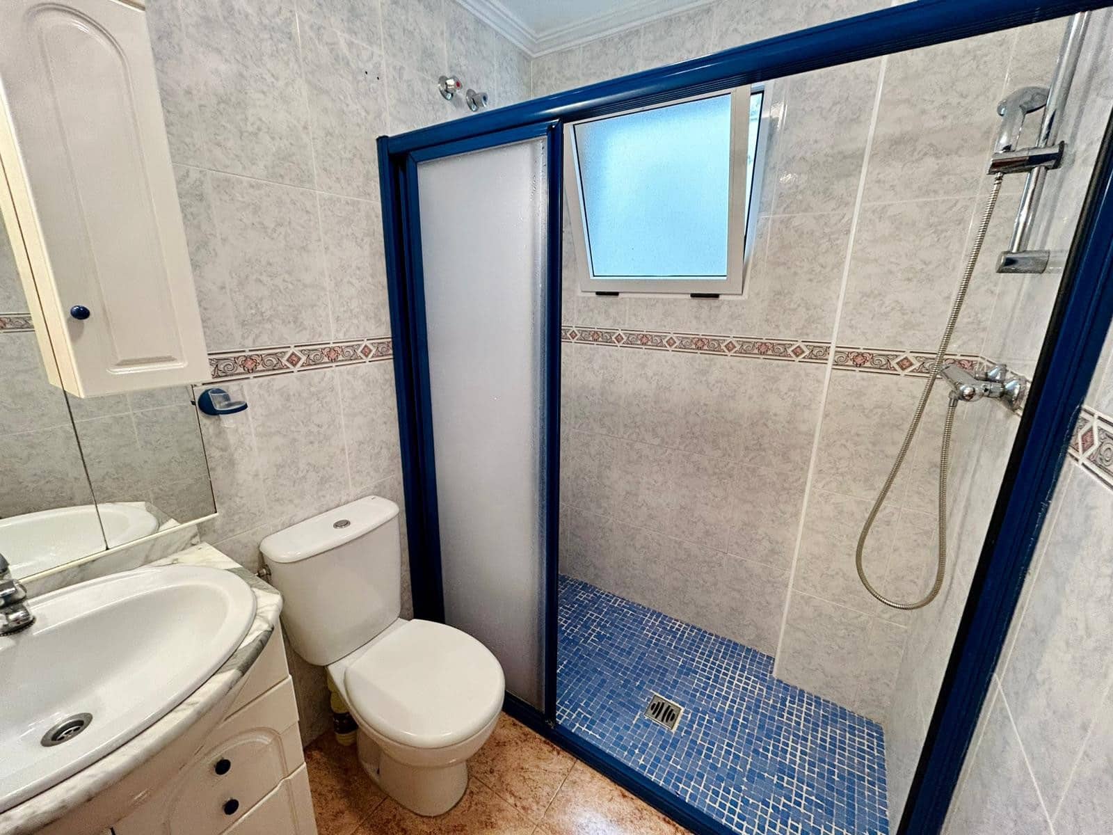 2 sovrum Lägenhet till salu i Torrevieja - 142 000 € (Ref: 9747237)