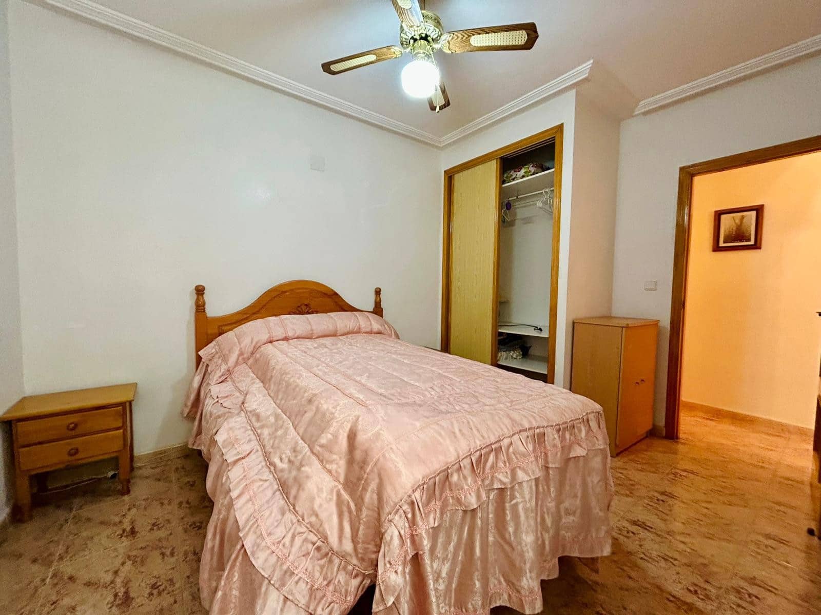 2 sovrum Lägenhet till salu i Torrevieja - 142 000 € (Ref: 9747237)