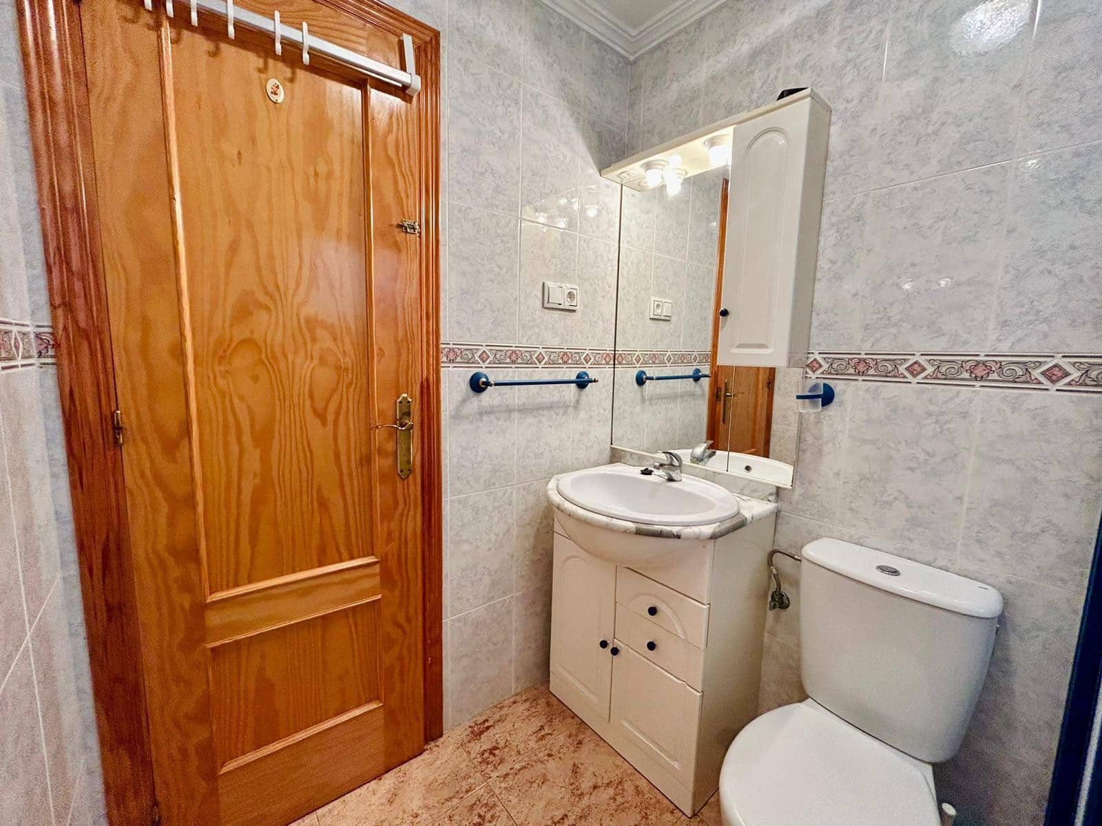 2 sovrum Lägenhet till salu i Torrevieja - 142 000 € (Ref: 9747237)