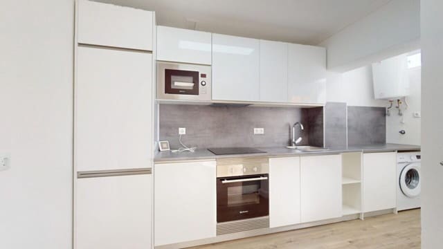 Apartamento de 2 habitaciones en Villamartin, Orihuela en venta - 224.950 € (Ref: 9747242)