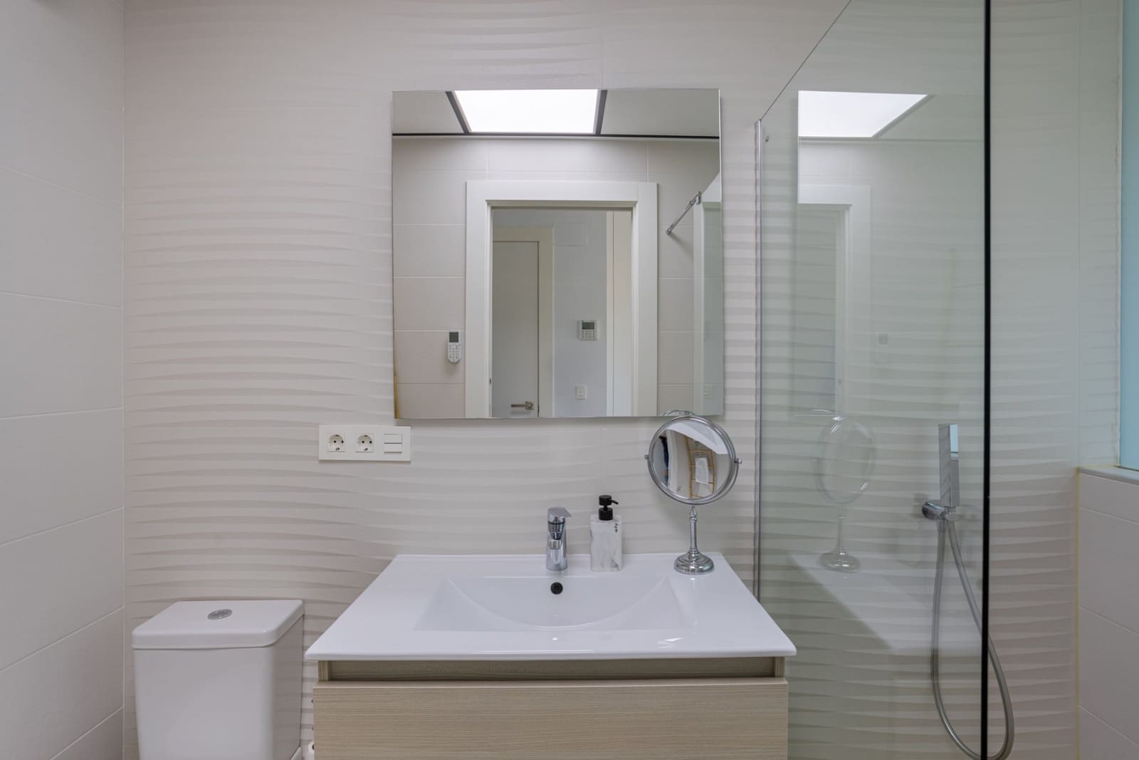 3 bedroom Semi-detached Villa for sale in Benijofar with pool - € 439,900 (Ref: 9747246)