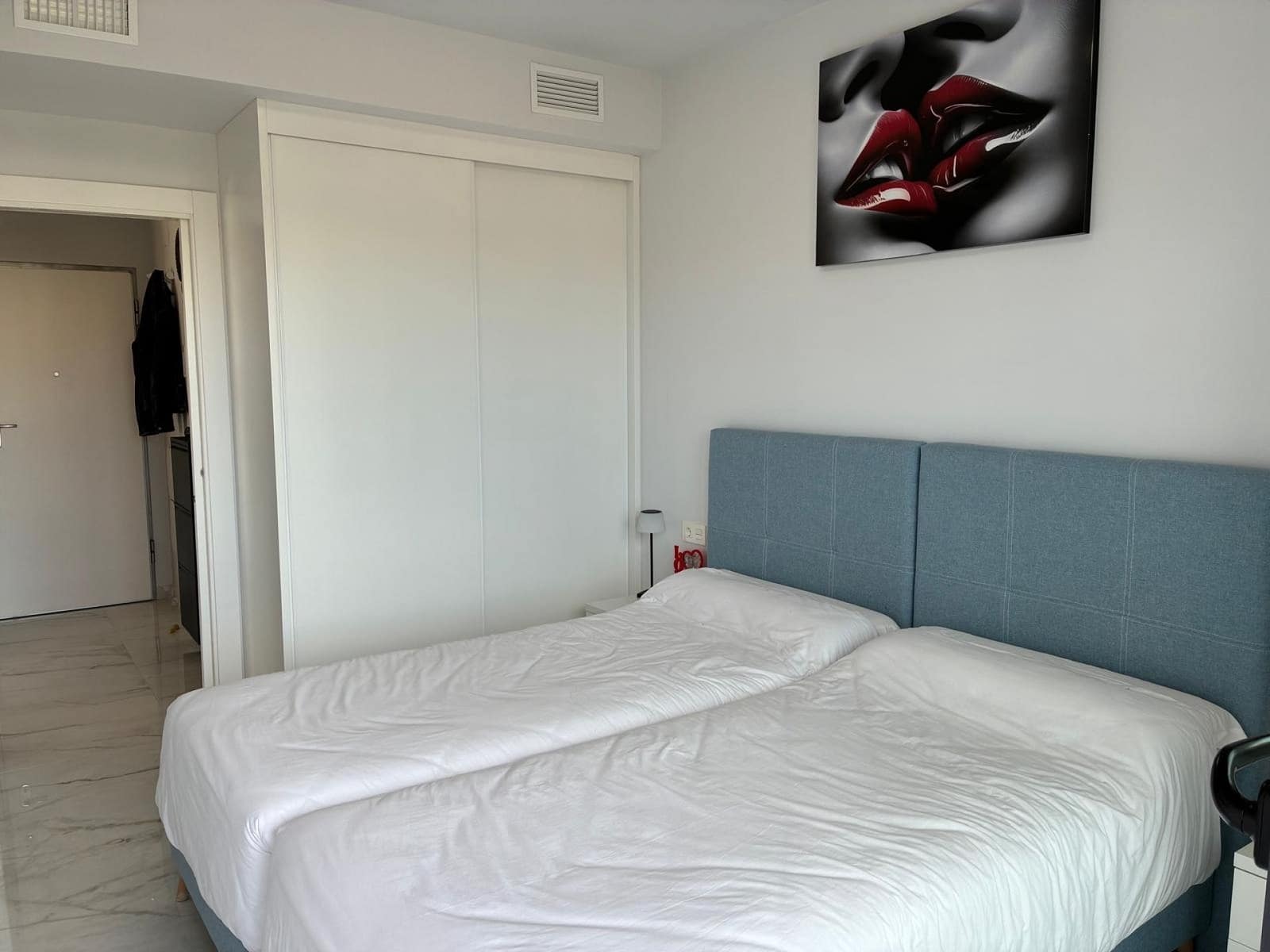 3 makuuhuone Huoneisto myytävänä paikassa Los Altos mukana uima-altaan 
autotalli - 589 000 € (Ref: 9750937)