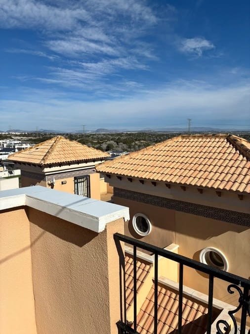 3 soveværelse Byhus til salg i Villamartin med swimmingpool - € 199.995 (Ref: 9758265)