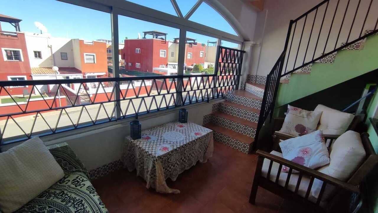 2 soverom Leilighet til salgs i Los Altos med svømmebasseng garasje - € 139 950 (Ref: 9758354)